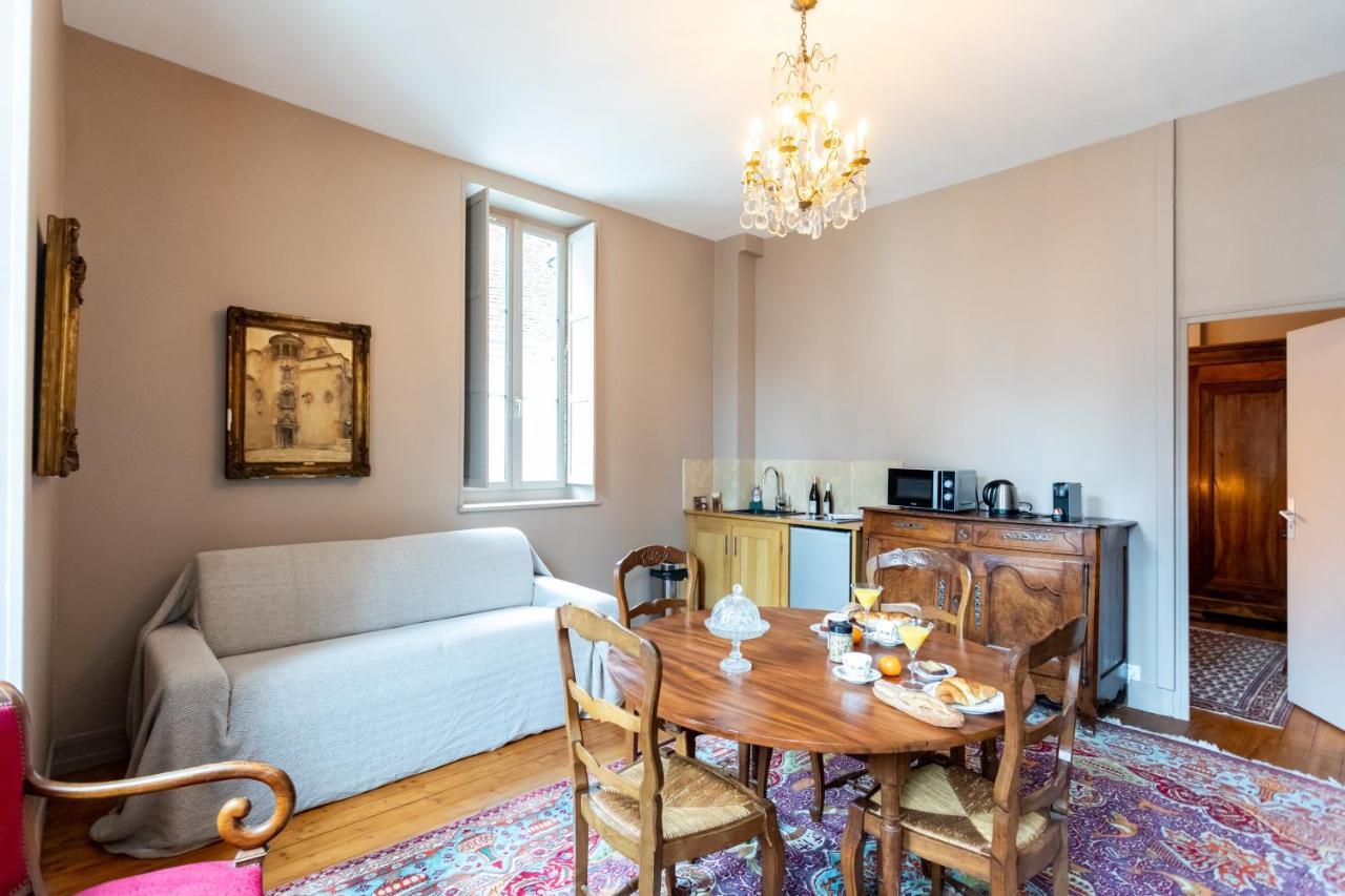 בורז'ה L' Hotel De Panette, Entree Renaissance Cathedrale מראה חיצוני תמונה