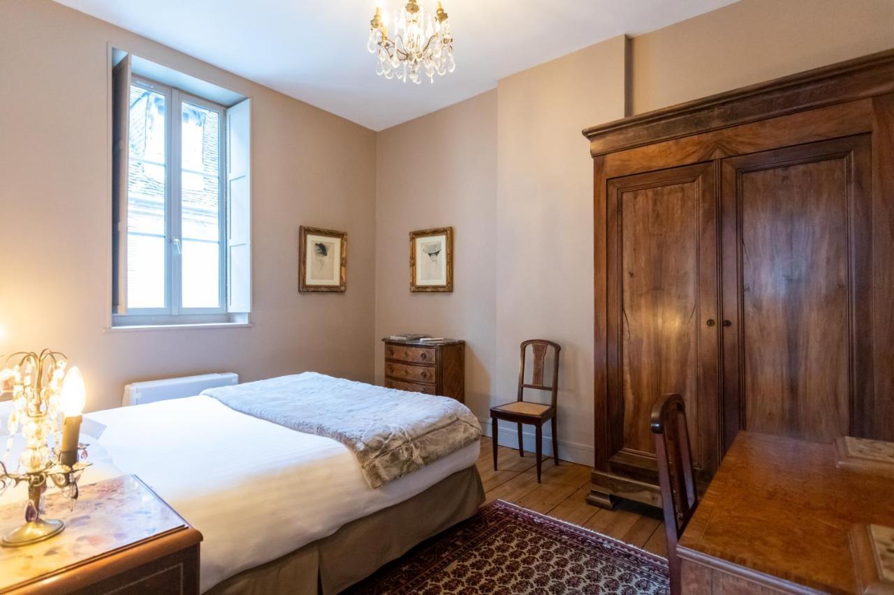 בורז'ה L' Hotel De Panette, Entree Renaissance Cathedrale מראה חיצוני תמונה