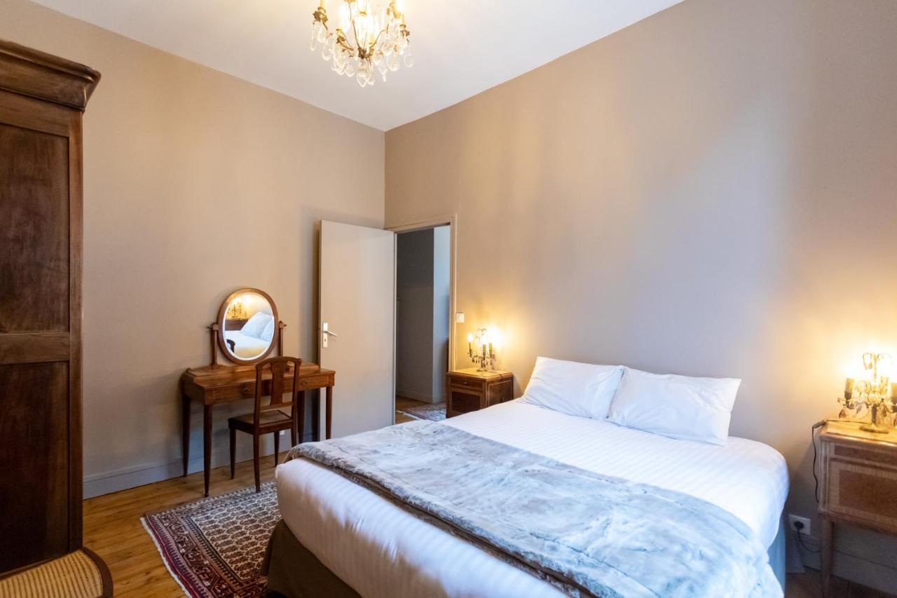 בורז'ה L' Hotel De Panette, Entree Renaissance Cathedrale מראה חיצוני תמונה
