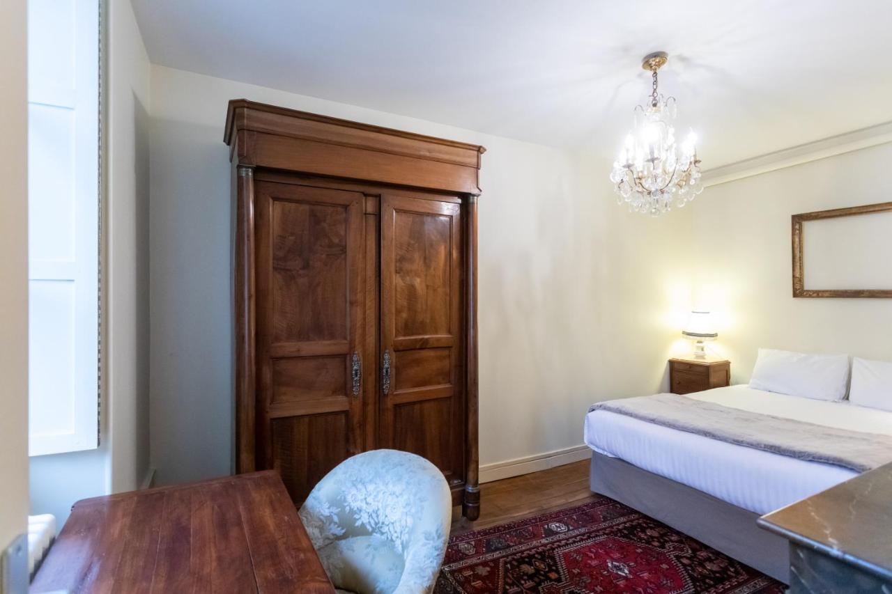 בורז'ה L' Hotel De Panette, Entree Renaissance Cathedrale מראה חיצוני תמונה