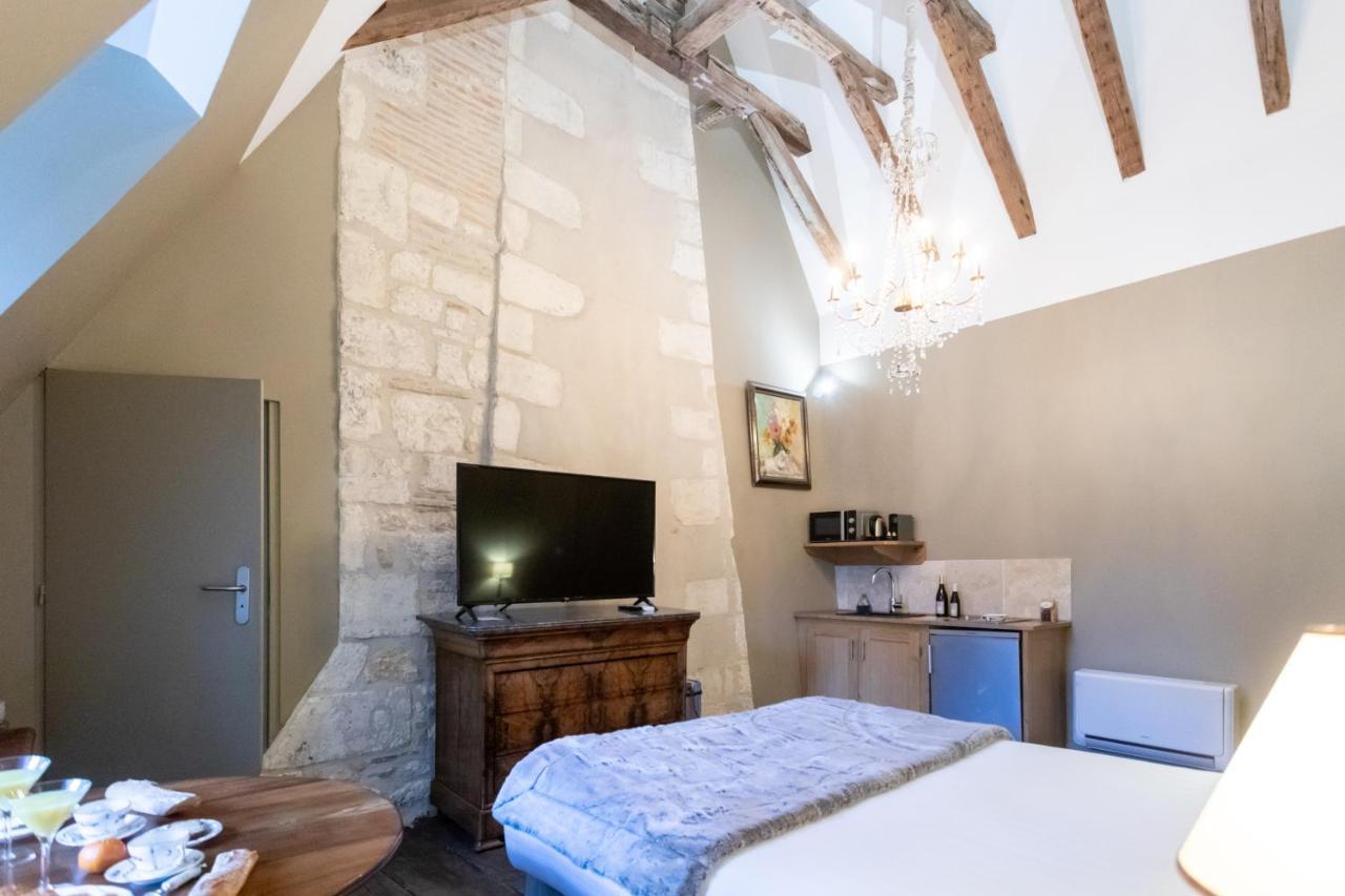 בורז'ה L' Hotel De Panette, Entree Renaissance Cathedrale מראה חיצוני תמונה