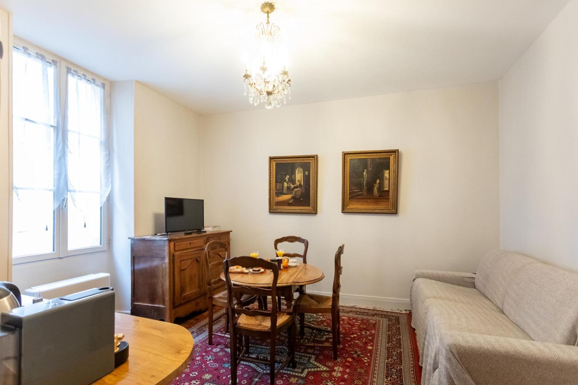 בורז'ה L' Hotel De Panette, Entree Renaissance Cathedrale מראה חיצוני תמונה