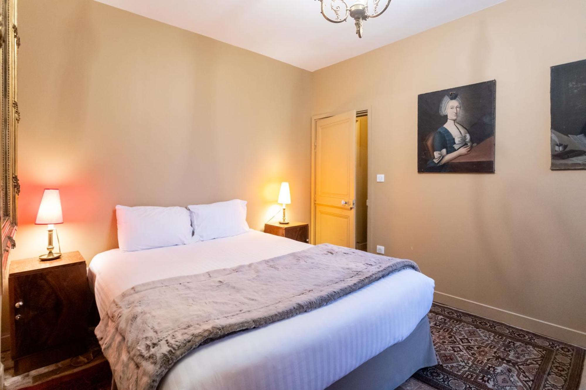 בורז'ה L' Hotel De Panette, Entree Renaissance Cathedrale מראה חיצוני תמונה