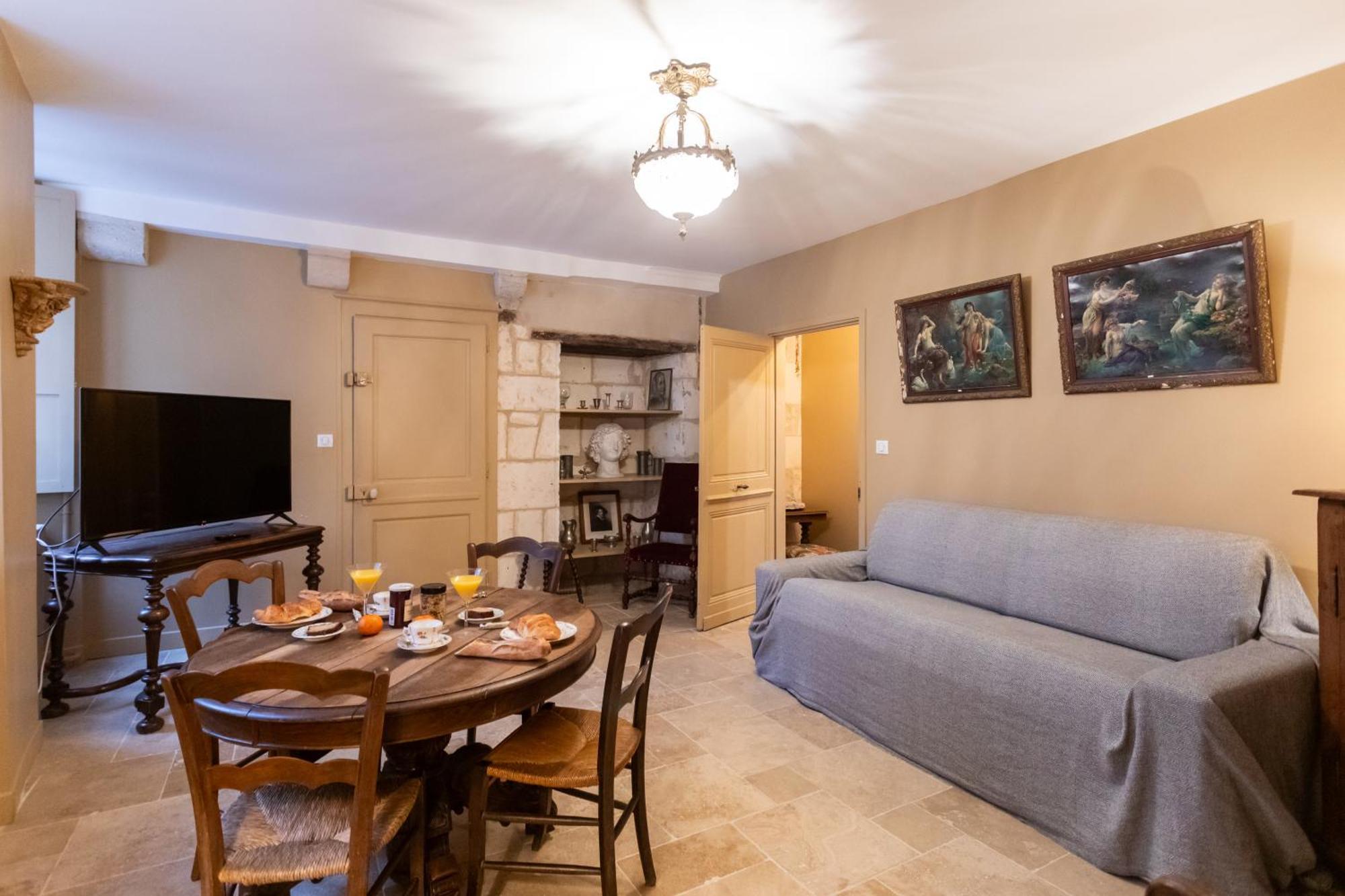 בורז'ה L' Hotel De Panette, Entree Renaissance Cathedrale מראה חיצוני תמונה